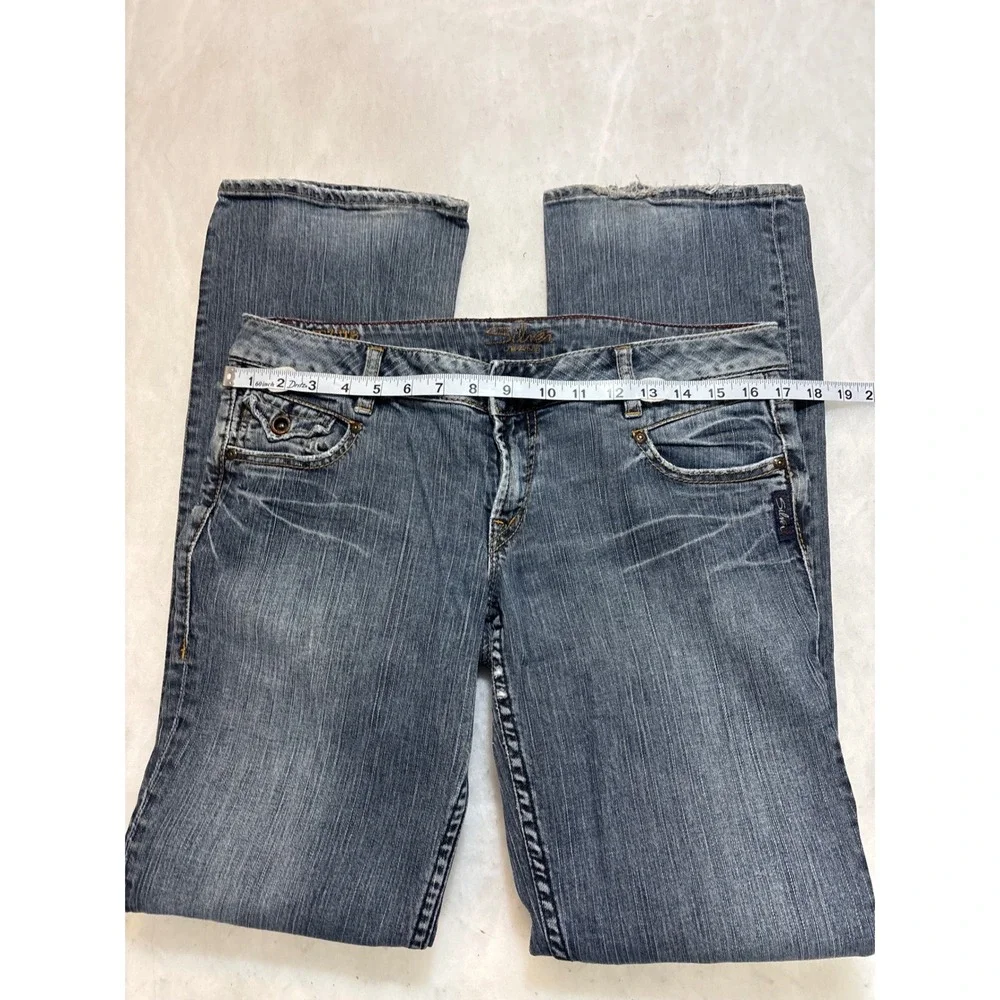 Silver Jeans Co Bootcut‎ Flare Jeans Blue Wash Distressed Frayed Hem Size 31 - Picture 8 of 11